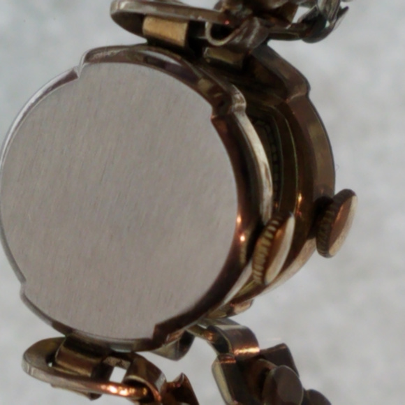 Waltham Premier Wind Up Watch 17 Jewels Gold fill